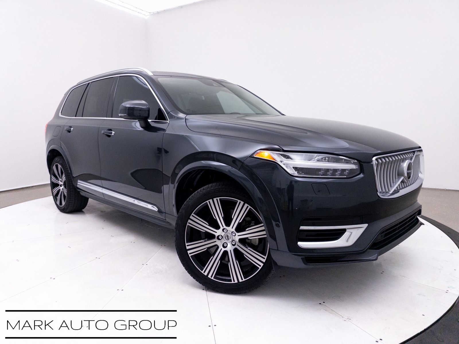 2022 Volvo XC90 Recharge Plug-In Hybrid T8 Inscription Extended Range 7P