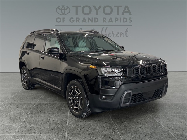 2026 Jeep Cherokee Laredo 4WD