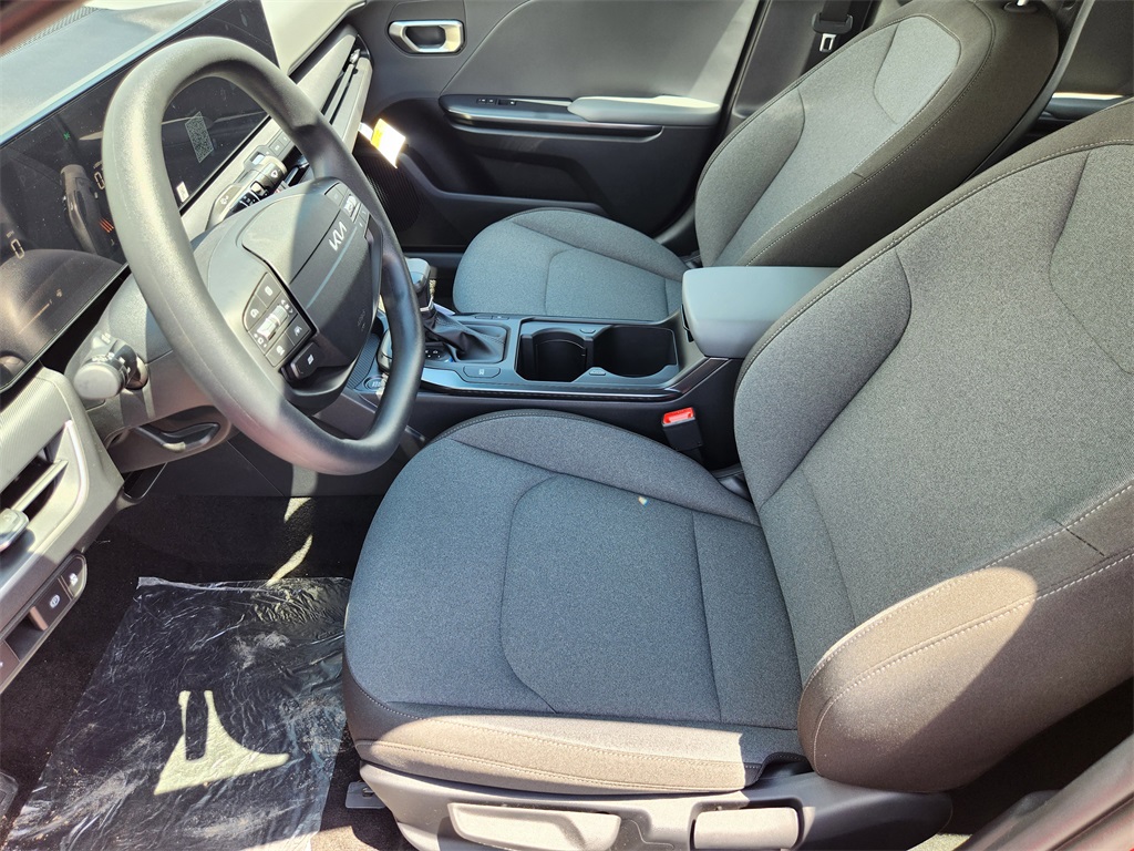 2025 Kia K4 LXS - 8