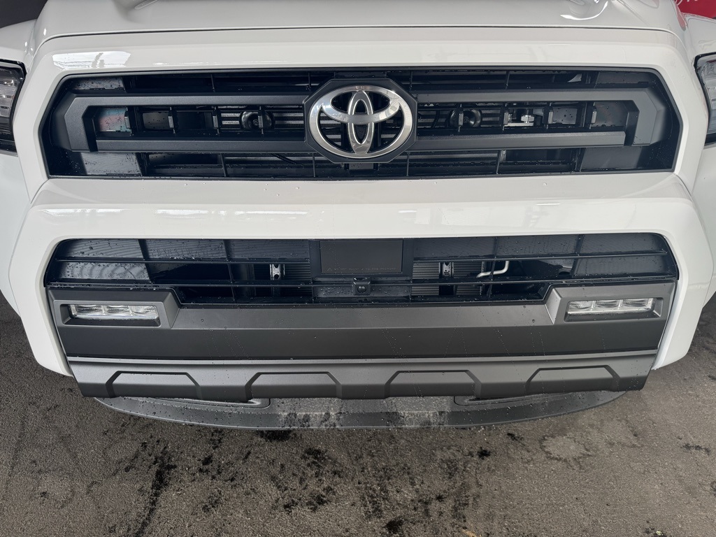 Thumbnail: 2025 Toyota 4Runner - 10