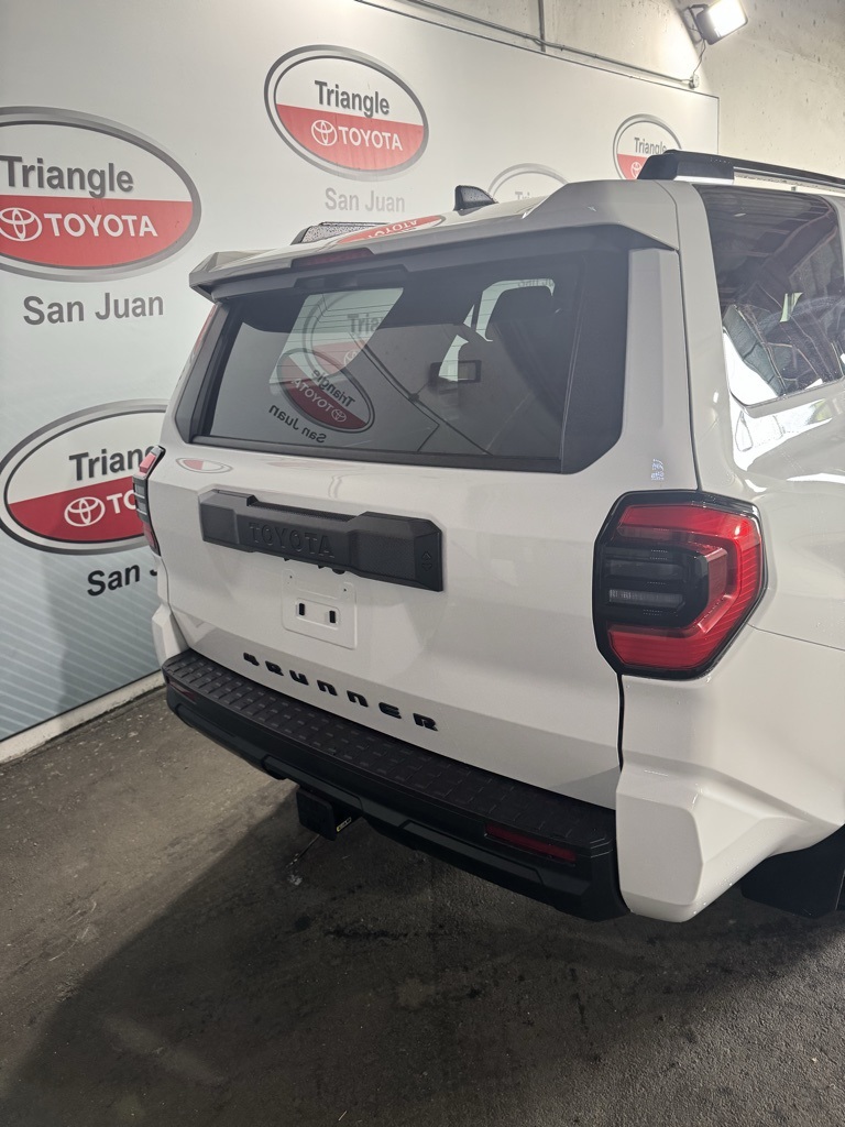 Thumbnail: 2025 Toyota 4Runner - 17