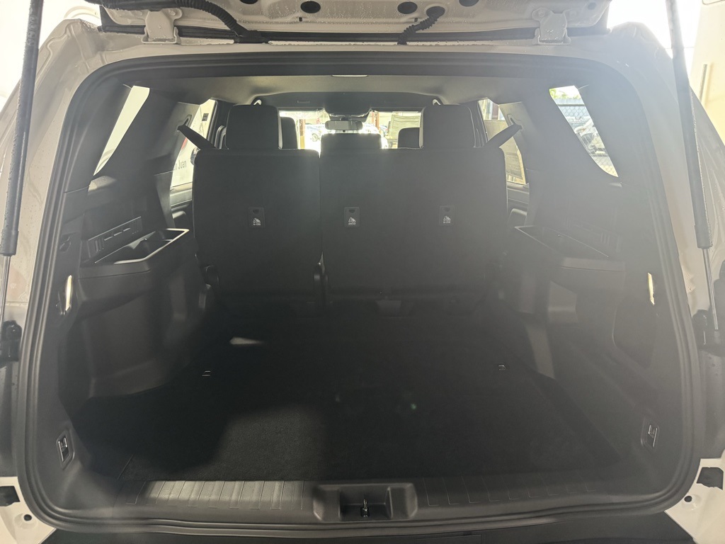 Thumbnail: 2025 Toyota 4Runner - 21