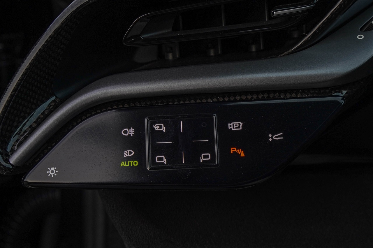 Used Car 2023 Ferrari Sf90 Spider  Base For Sale Under $620,000 In Austin, Texas