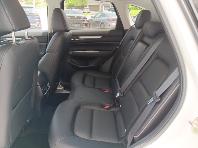 White 2025 MAZDA CX-5 for sale in South Bend, IN Photo 9