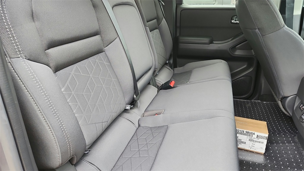 2025 Nissan Frontier