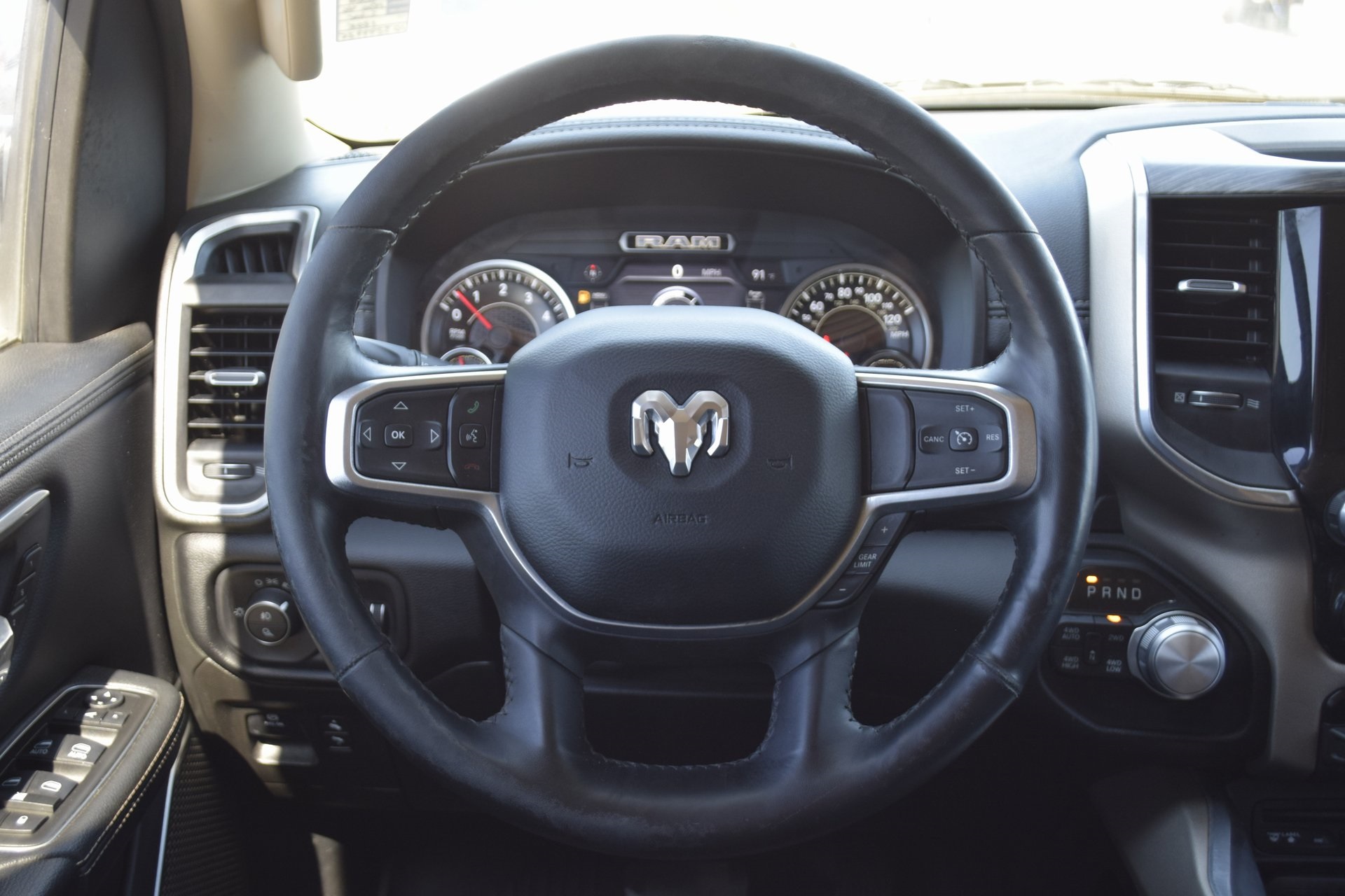 2019 Ram 1500 Laramie - 10