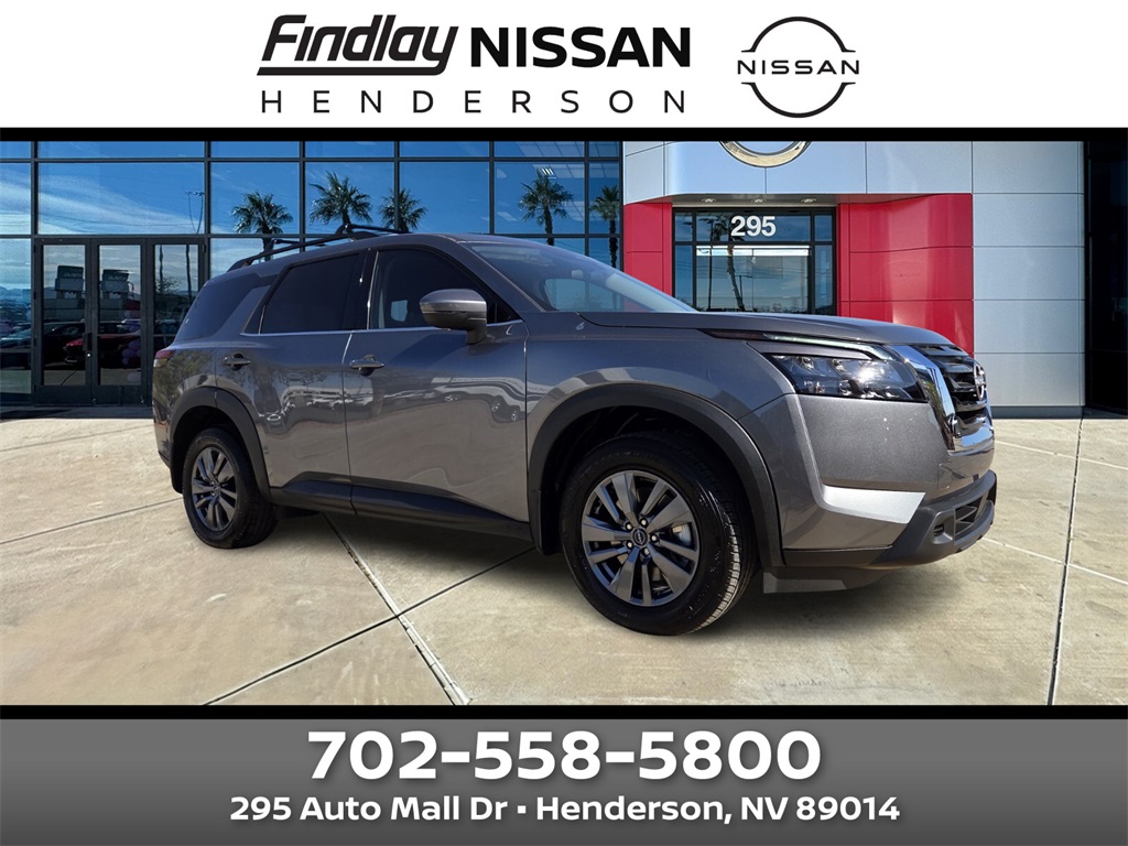 2025 Nissan Pathfinder SV