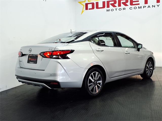 2023 Nissan Versa 1.6 SV - 1