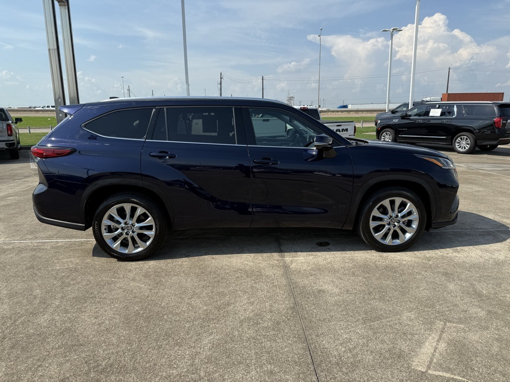 2023 Toyota Highlander Limited - 9