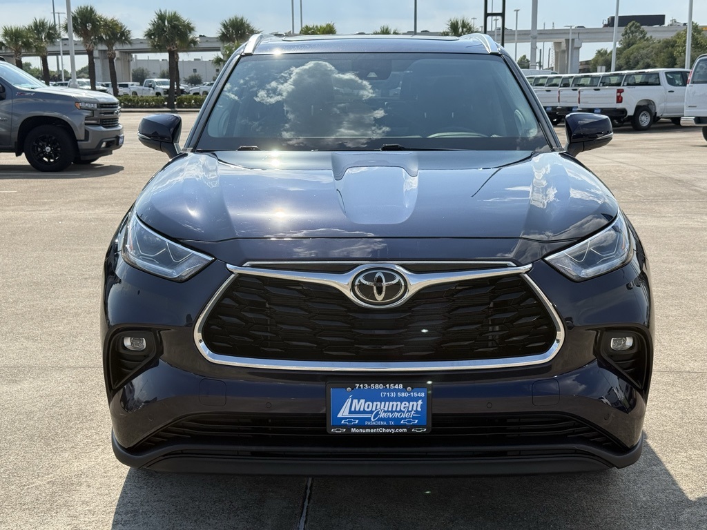 2023 Toyota Highlander Limited - 3