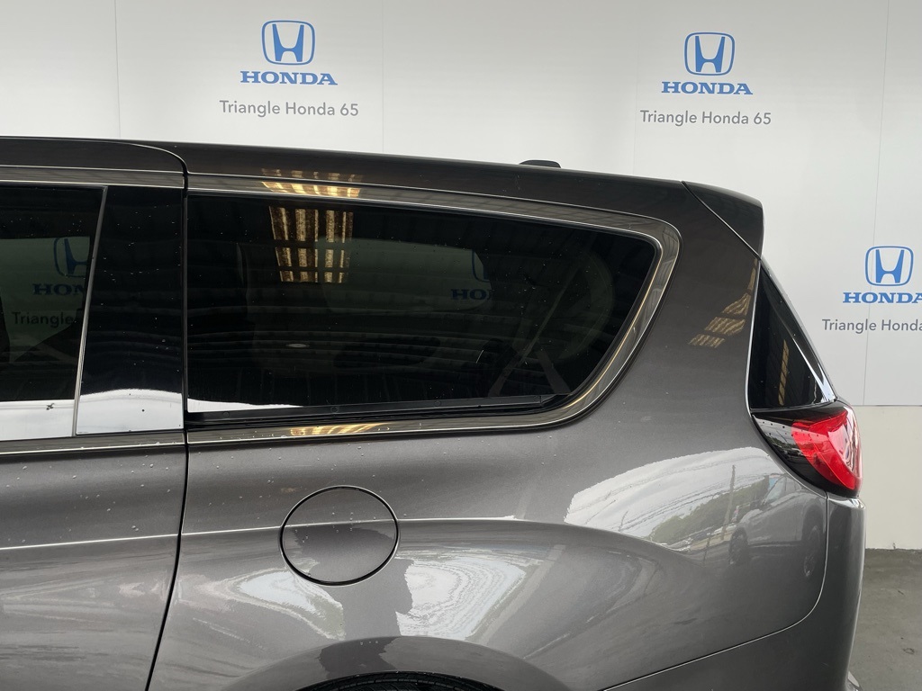 Used Car 2022 Chrysler Voyager  Lx For Sale Under $25,000 In San Juan, Puerto Rico