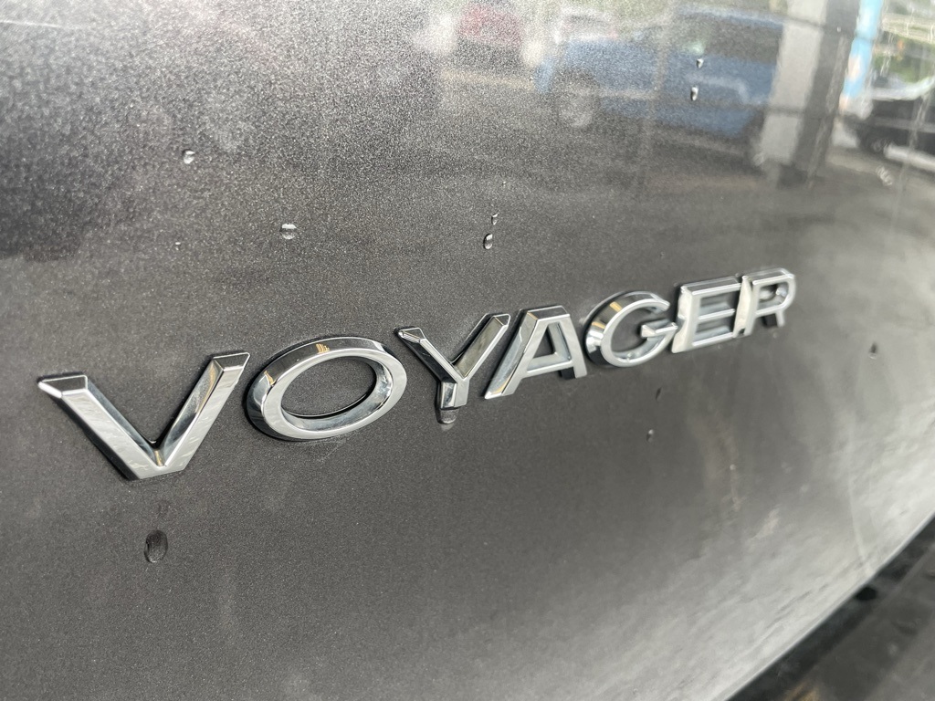 Used Car 2022 Chrysler Voyager  Lx For Sale Under $25,000 In San Juan, Puerto Rico