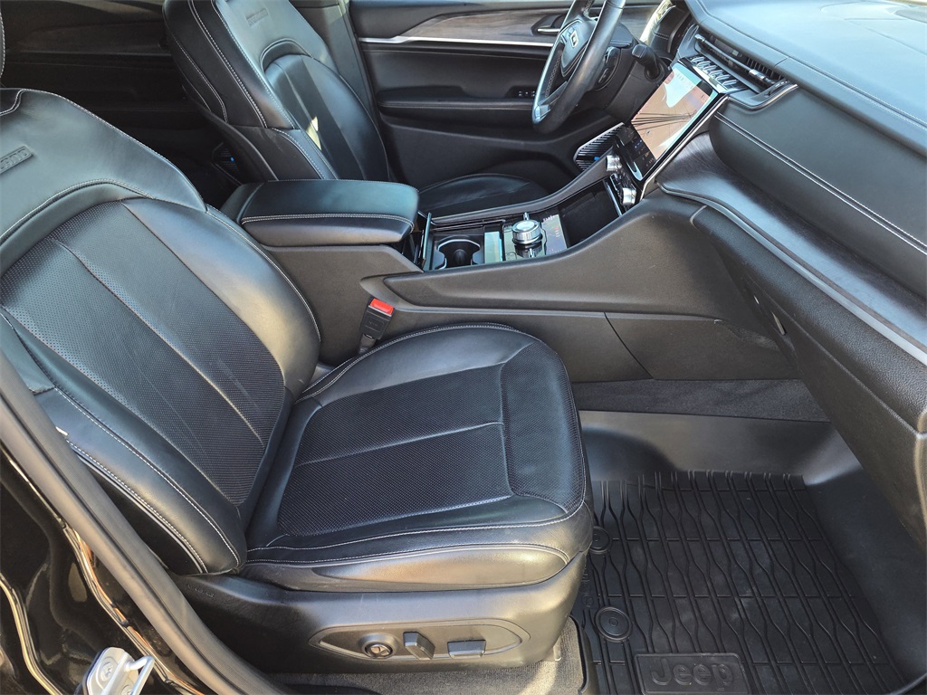 2021 Jeep Grand Cherokee L Overland Black at Mac Haik CDJR North Houston