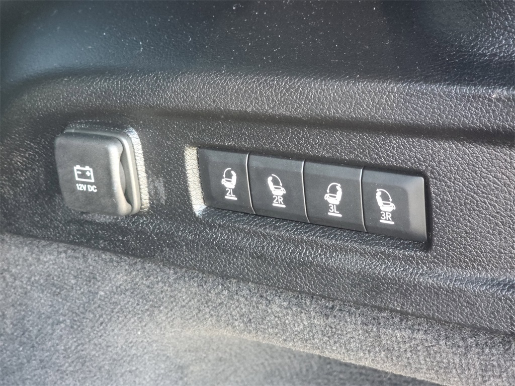 2021 Jeep Grand Cherokee L Overland Black at Mac Haik CDJR North Houston