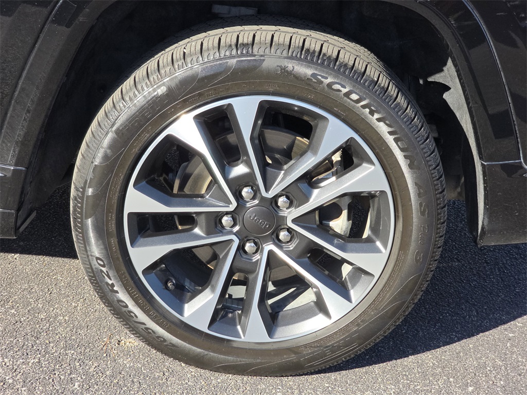 2021 Jeep Grand Cherokee L Overland Black at Mac Haik CDJR North Houston