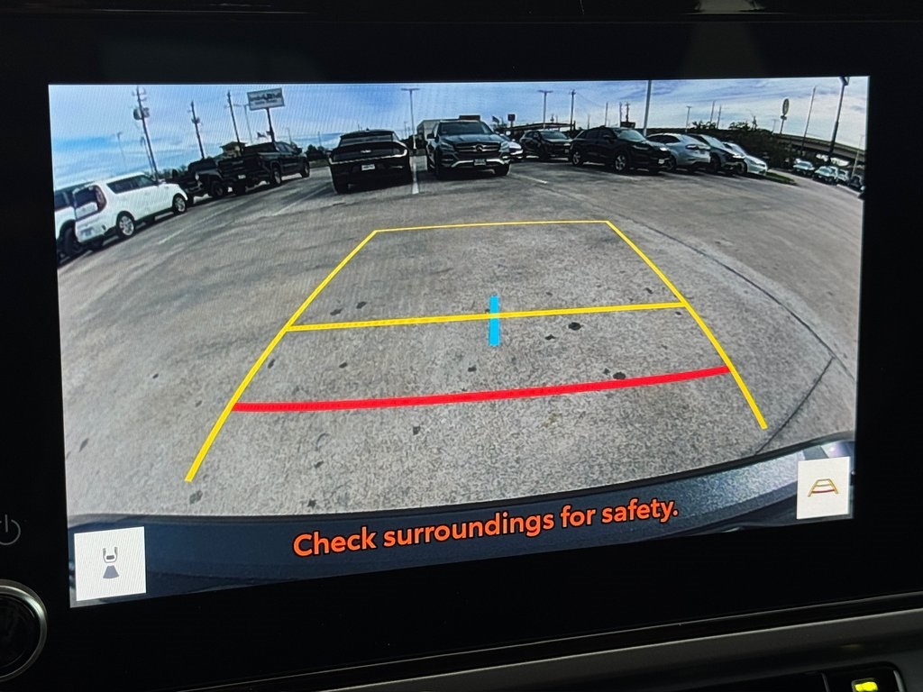 2025 Toyota Camry SE - 6