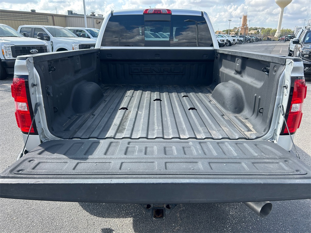 Used Car 2019 Gmc Sierra 2500hd  Denali For Sale Under $40,000 In Floresville, Texas