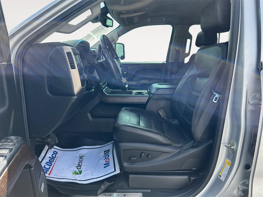 Used Car 2019 Gmc Sierra 2500hd  Denali For Sale Under $40,000 In Floresville, Texas