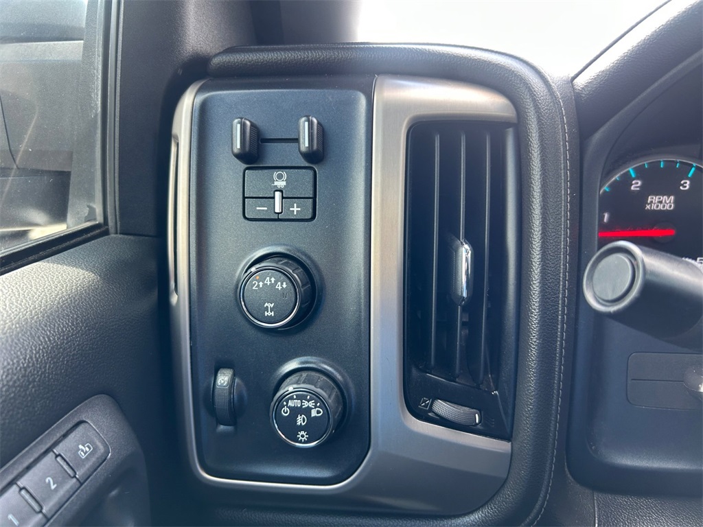 Used Car 2019 Gmc Sierra 2500hd  Denali For Sale Under $40,000 In Floresville, Texas