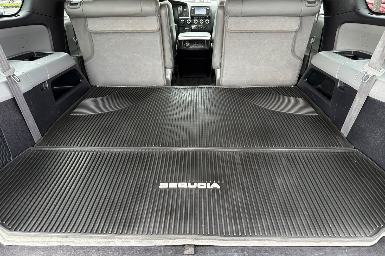 2019 Toyota Sequoia Limited - Photo 16