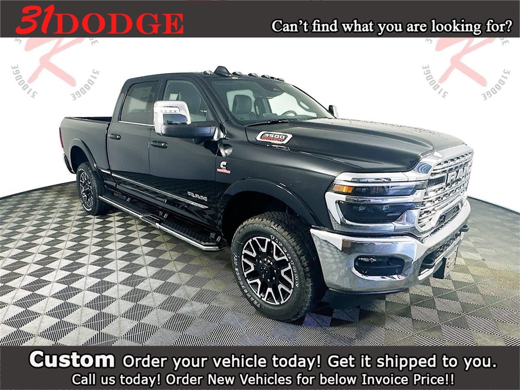 2025 RAM 3500 Limited Crew Cab 4WD