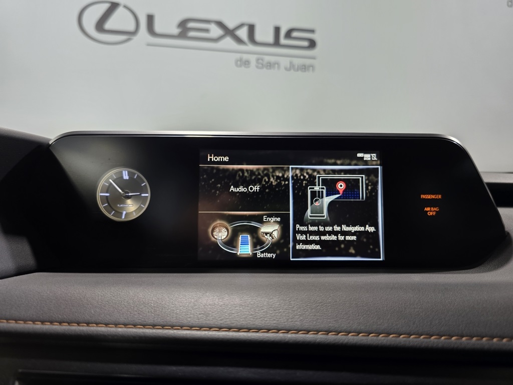 Thumbnail: 2022 Lexus UX - 22
