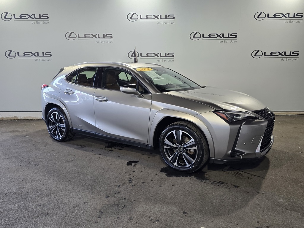Thumbnail: 2022 Lexus UX - 3