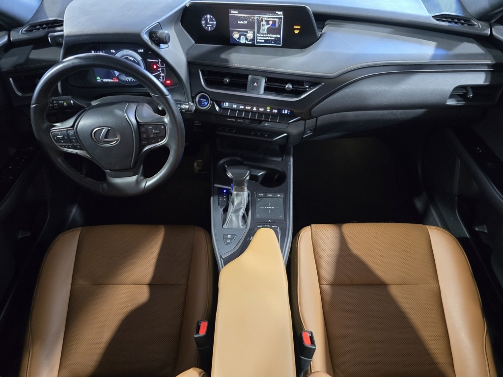 Thumbnail: 2022 Lexus UX - 30