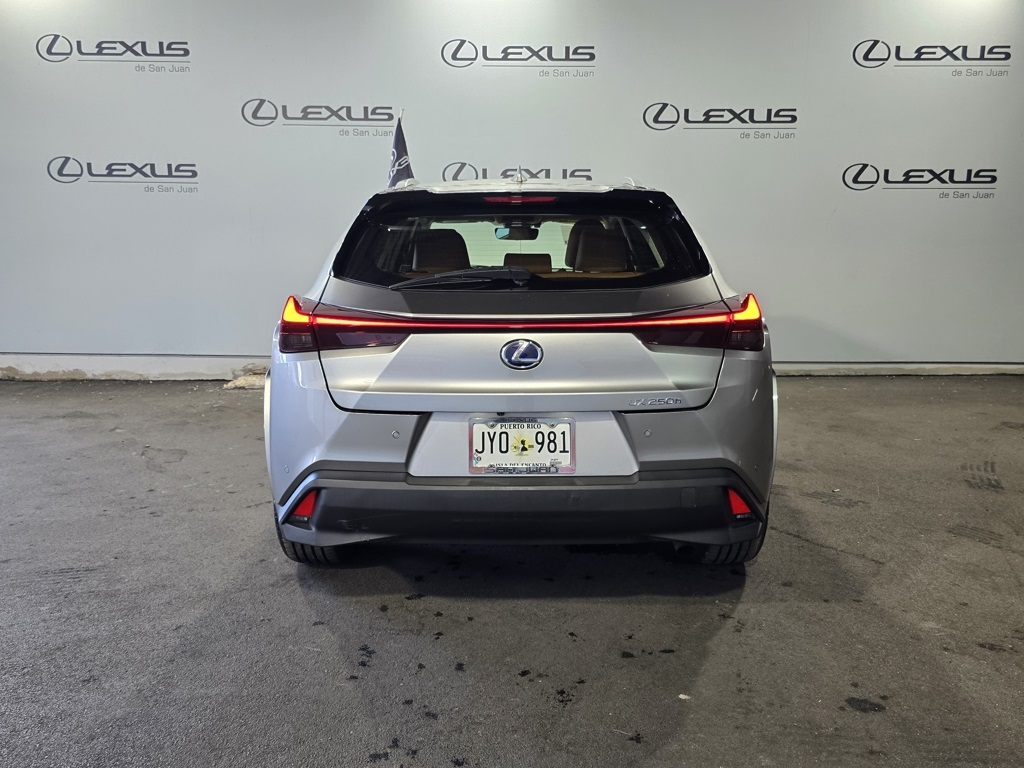 Thumbnail: 2022 Lexus UX - 9