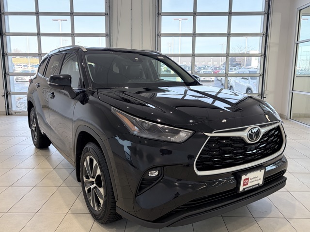2022 Toyota Highlander XLE AWD