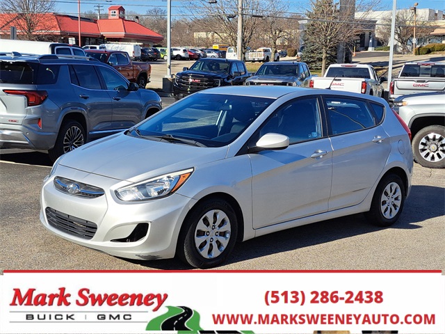2015 Hyundai Accent GS 4-Door Hatchback FWD