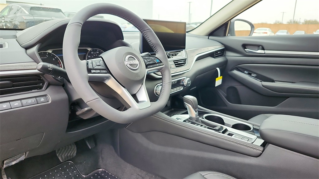 2025 Nissan Altima