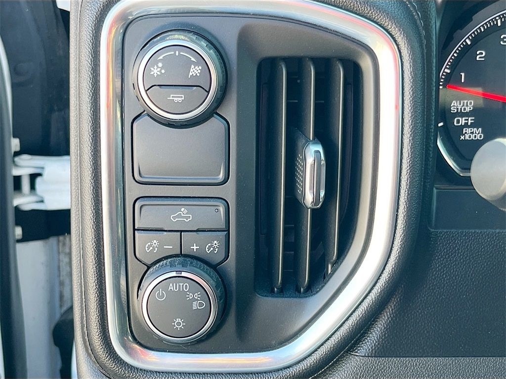 2019 Chevrolet Silverado 1500 LT White at Community Toyota