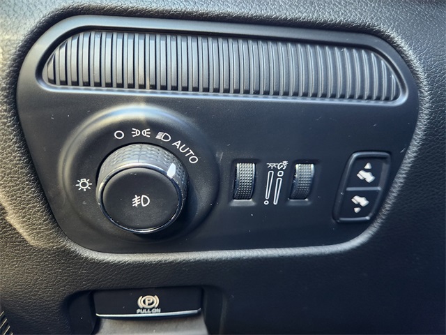 2023 Jeep Wagoneer Series III Red at River Oaks CDJR