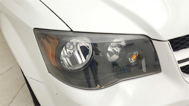 2017 Dodge Grand Caravan GT White at Durrett Motor Company