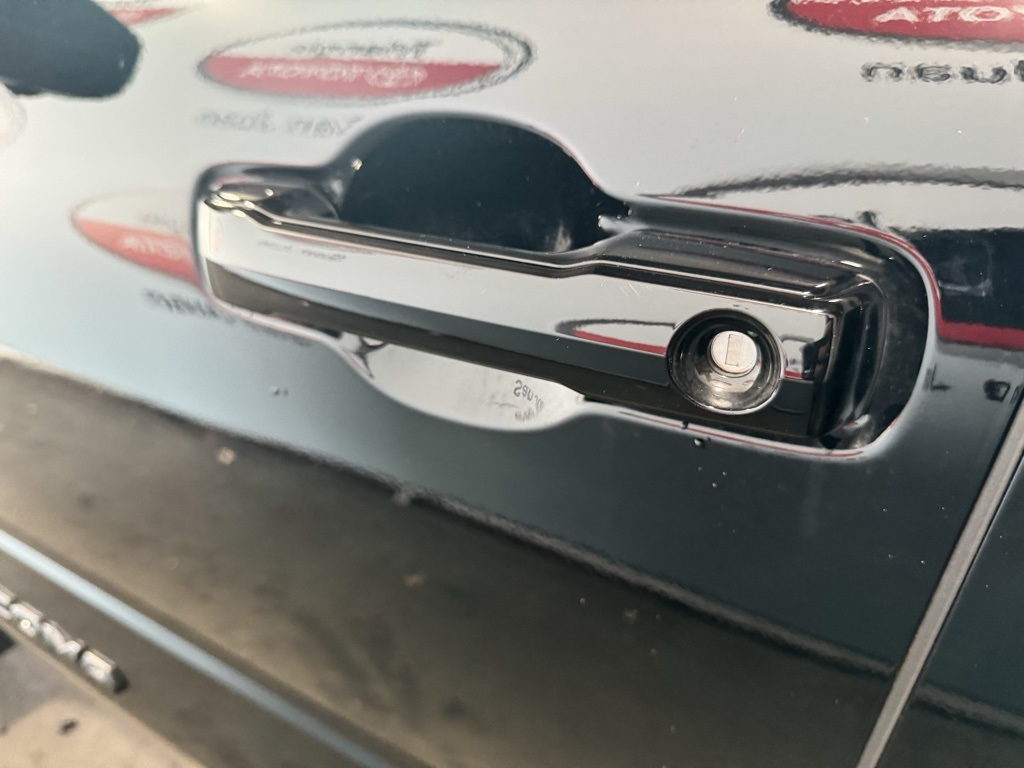 Thumbnail: 2025 Toyota Tacoma - 15