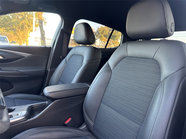 2025 Buick Envista Preferred White at Big Star Buick GMC