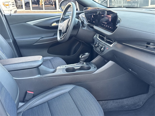 2025 Buick Envista Preferred White at Big Star Buick GMC