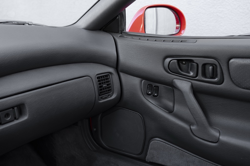 1992 Mitsubishi 3000GT VR-4 - Photo 36