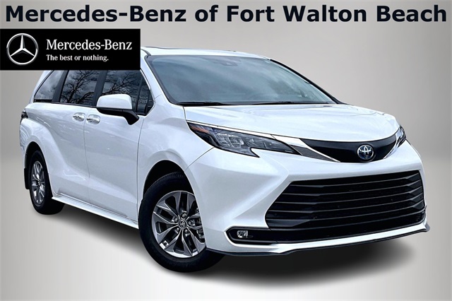 2025 Toyota Sienna XLE 7-Passenger FWD