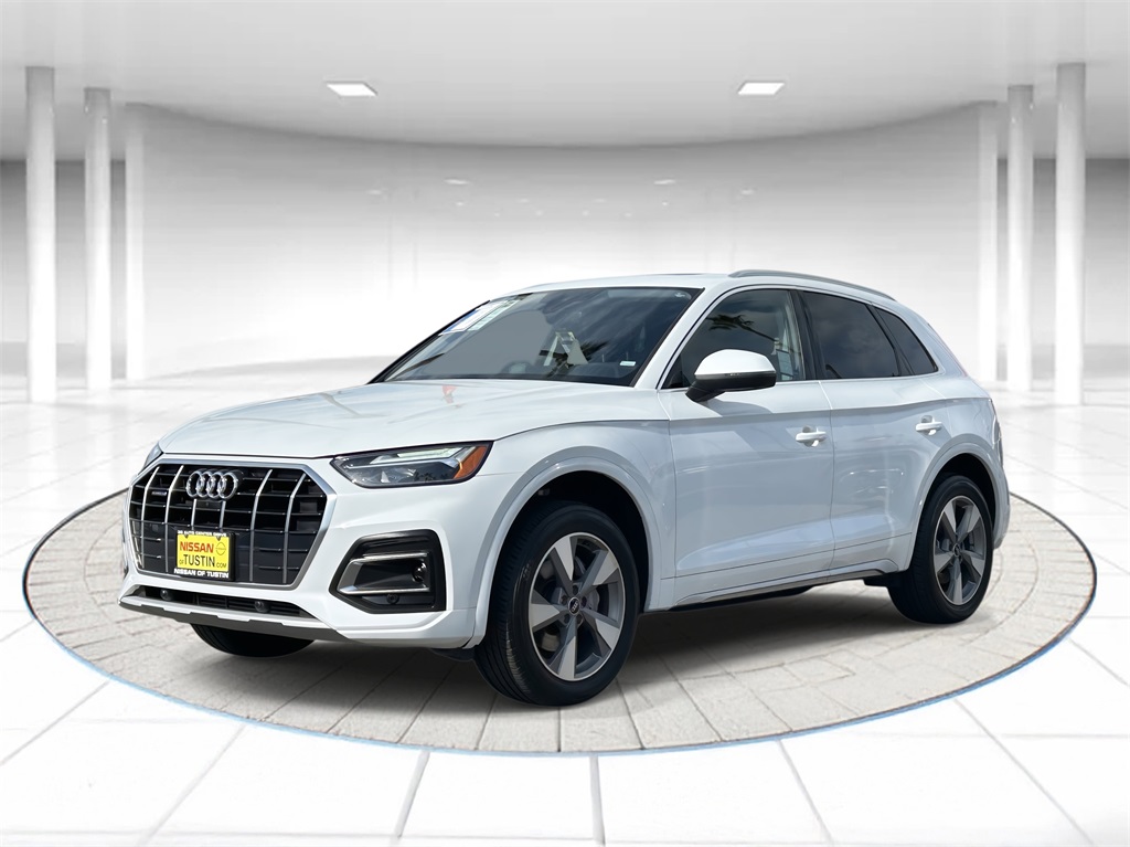 2023 Audi Q5 40 Premium Plus