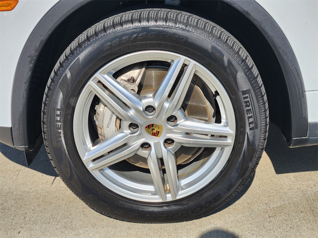 2016 Porsche Cayenne S White at Ultimate Motorsports