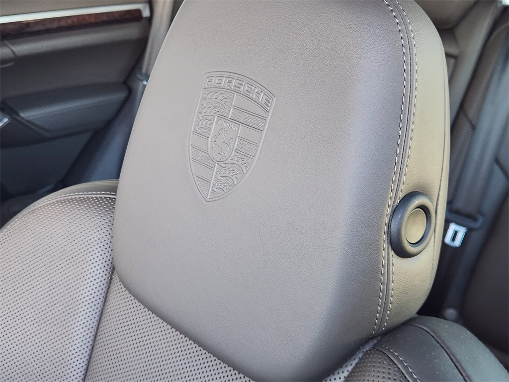 2016 Porsche Cayenne S White at Ultimate Motorsports