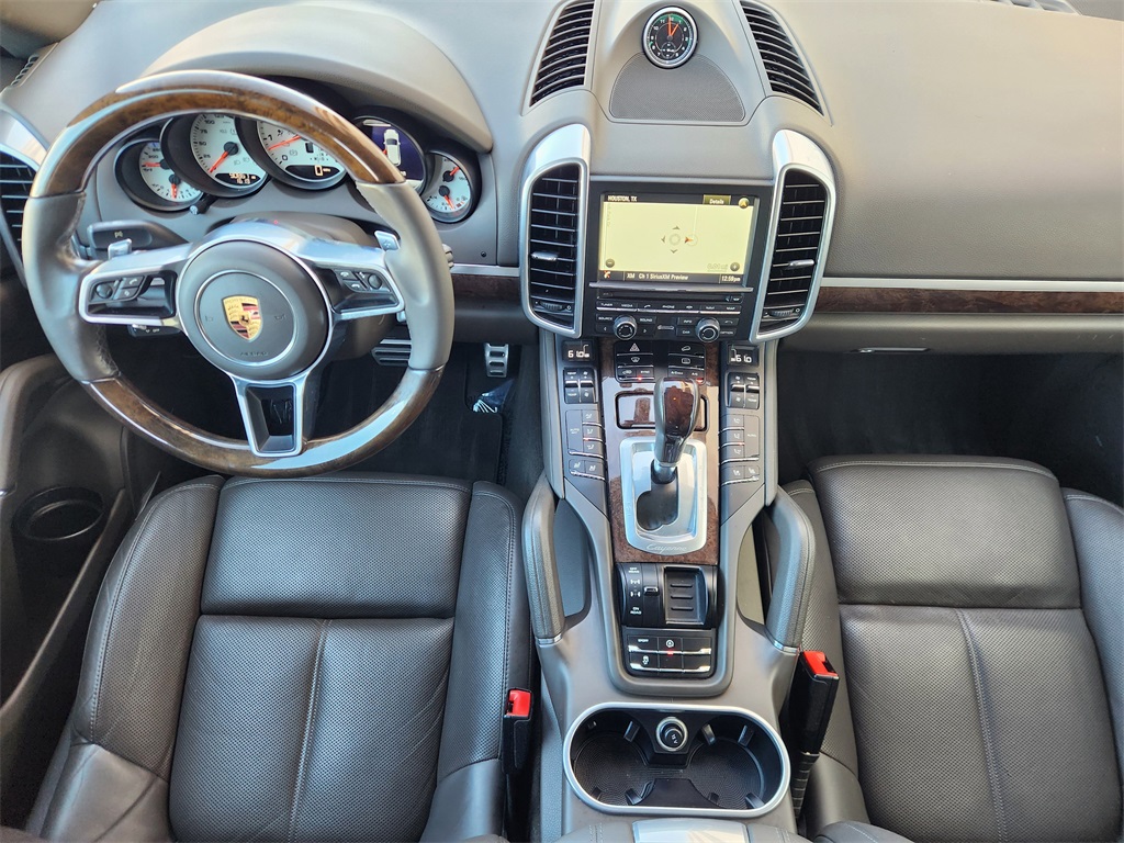 2016 Porsche Cayenne S White at Ultimate Motorsports