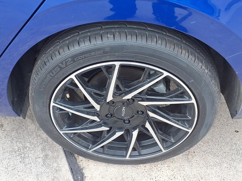 2023 Hyundai Elantra Limited Blue at Baytown Hyundai