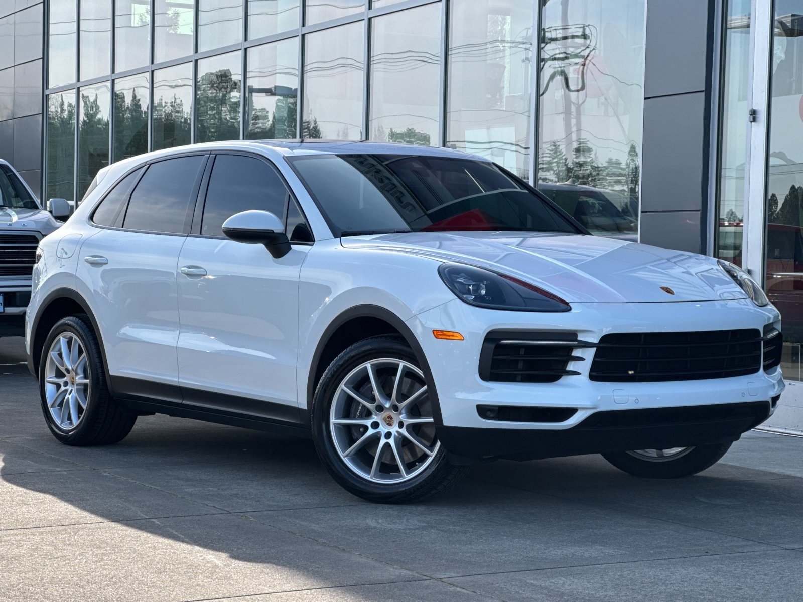 2023 Porsche Cayenne Platinum Edition AWD