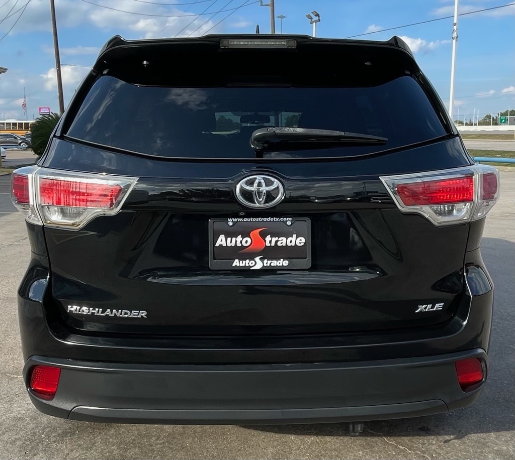 2015 Toyota Highlander XLE V6 Black at Community Toyota