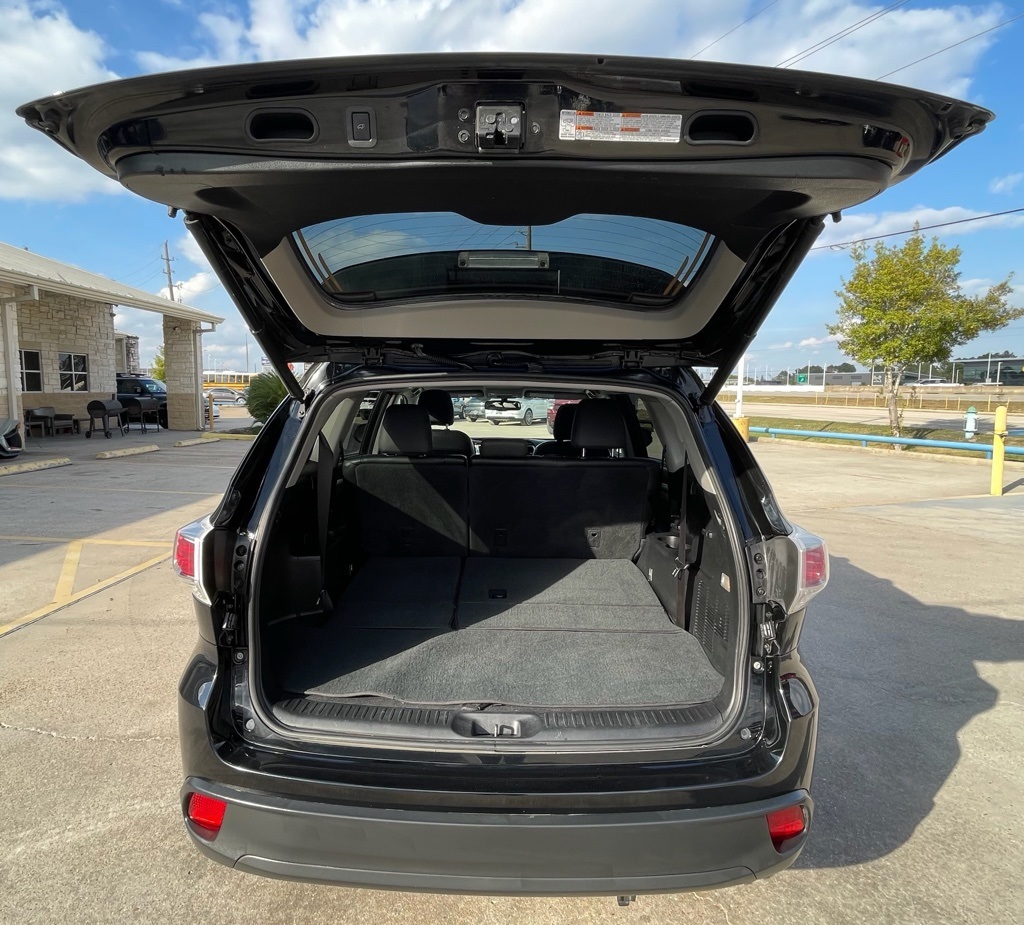 2015 Toyota Highlander XLE V6 Black at Community Toyota