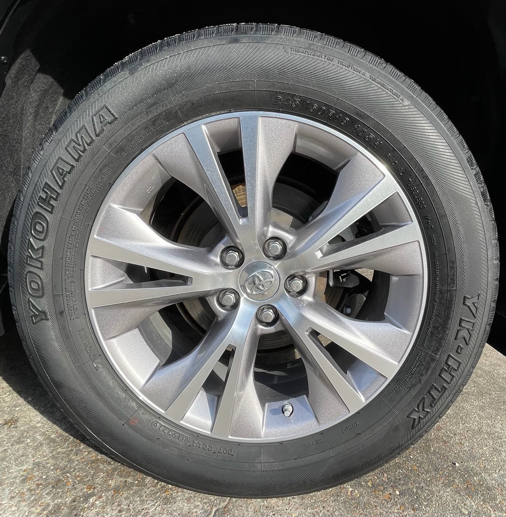 2015 Toyota Highlander XLE V6 Black at Community Toyota