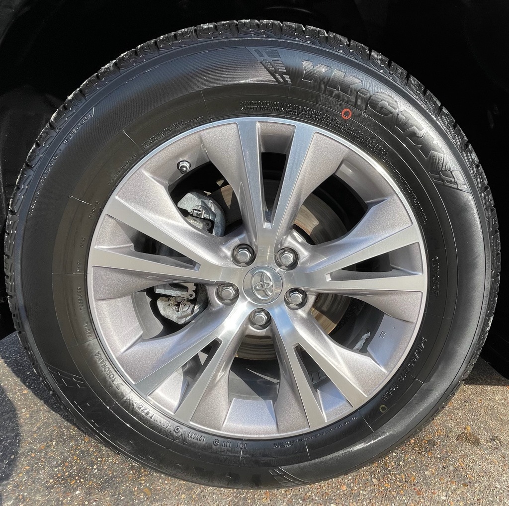 2015 Toyota Highlander XLE V6 Black at Community Toyota